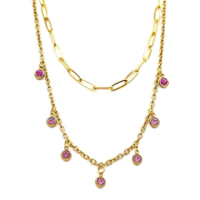 Maria King Dupla rozsdamentes acél nyaklánc arany színben, pink kristályos charmokkal nyaklánc