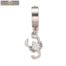 MariaKing Rozsdamentes acél skorpiós fülbevaló, 34x13.5x4 mm - 1 db fülbevaló