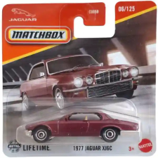 Mattel Matchbox 1977 Jaguar XJ6C kisautó autópálya és játékautó