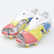  MBrands 6.8 futballcipő, tricolor, dák farkas, fűző nélkül 42