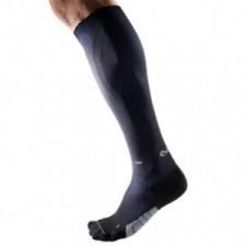  McDAVID Active Runner - Kompressziós Hosszú Zokni Futóknak Fekete II S (Kompressziós szár) (cipő mérete: 36-38; vádli körmérete: 33-36 cm) gyógyászati segédeszköz