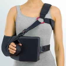  MEDI SLK 90 kirotációs vállrögzítő gyógyászati segédeszköz