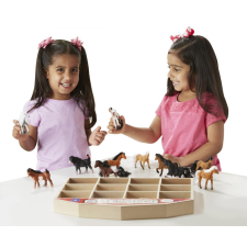  Melissa &amp; Doug Ló figurák, 12 db játékfigura