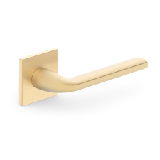 METAL-BUD BELLA ajtóajtókilincs négyzet alakú rozettás Q SLIM vékony szatén sárgaréz BB zár és alkatrészei