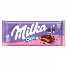  Milka Oreo kakaós keksz eperízű krémtöltelékkel alpesi tejcsokoládén 92 g csokoládé és édesség