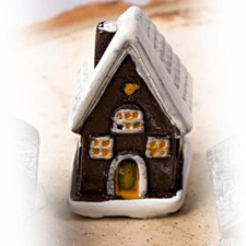  Mini házikó, mérete: 20x35x20 mm dekorációs kellék