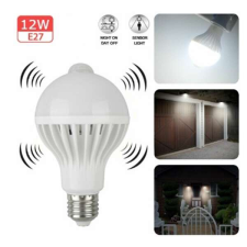 Mozgásérzékelős LED izzó, e27-es csatlakozással, 12W, 6500K, 88x88x128mm izzó