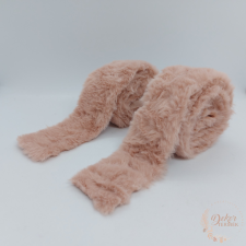  Műszőrme szalag - púder - 2x4x110 cm dekorációs kellék