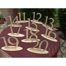 Natúr fa - Asztalszám 11-20-ig 15cm 10db/csomag dekorációs kellék