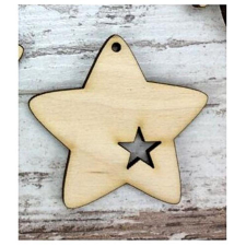 Natúr fa csillag, csillag kivágással. Mérete: 45 mm dekorációs kellék