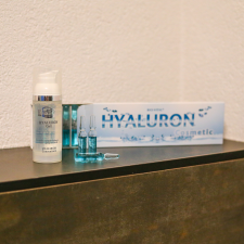 Németország Hyaluron gél 15 db-os ampullával arcszérum