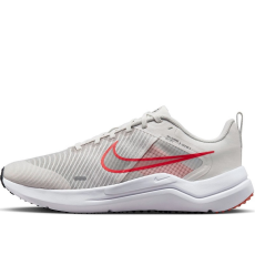 Nike DD9293 009 divatos férfi sportcipő