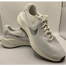  Nike Revolution White 7 Futócipő