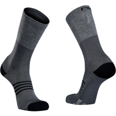 Northwave Zokni NORTHWAVE téli EXTREME PRO HIGH M (40--43) fekete kerékpáros