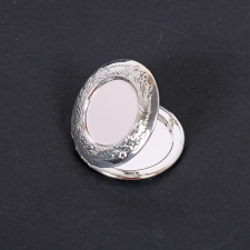 Nyitható kerek medál alap, 33mm ezüst szín medál