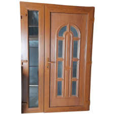  Odie – Aranytölgy – Műanyag bejárati ajtó – 138×208 - NYITHATÓ OLDALLAL - nyílászáró