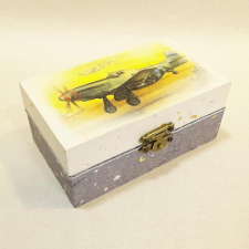  Oldtimer repülő - dobozka. Mérete: 170x70x52 mm dekorációs kellék