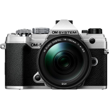 Olympus OM SYSTEM OM-5 + ED 14-150 mm f/4,0-5,6 II EZ digitális fényképező
