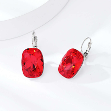 Platinával bevont téglalap fülbevaló piros Swarovski kristállyal (0148.) fülbevaló