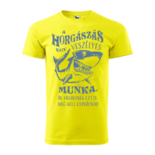 Póló A horgászás egy veszélyes munka mintával - Sárga M méretben ajándéktárgy