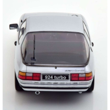  Porsche 924 Turbo Coupe 1986 1:18 makett