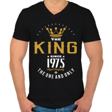 PRINTFASHION A király 1958-ben született - Férfi V-nyakú póló - Fekete férfi póló