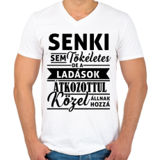 PRINTFASHION A Ladások tökéletesek - Férfi V-nyakú póló - Fehér