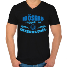 PRINTFASHION Idősebb vagyok - Férfi V-nyakú póló - Fekete