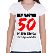 PRINTFASHION Nem vagyok 50! - Női V-nyakú póló - Fehér női póló