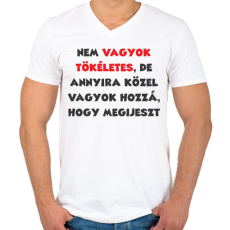 PRINTFASHION Nem vagyok tökéletes, de... - Férfi V-nyakú póló - Fehér