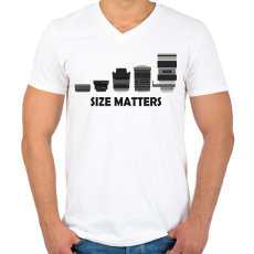 PRINTFASHION Size matters - Férfi V-nyakú póló - Fehér