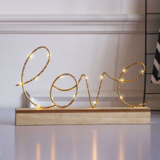 "LOVE" álló dekoráció LED világítással dekoráció