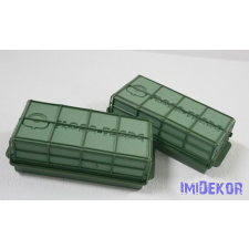 Rácsos zöld tál egész tűzőhab téglával 23x11x7,7cm dekorációs kellék