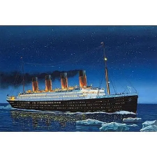  Revell R.M.S. Titanic 1:700 (5210) makett