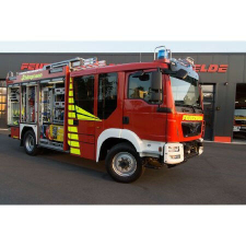  Revell Schlingmann HLF 20  makett kamion (07452) makett