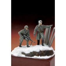  Royal Model Italian infantryman and officer 'Russia 1943' 1:35 (RM589) makett