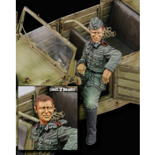  Royal Model Kubelwagen driver 'incl. 2 heads' 1:35 (RM608) makett
