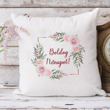  Rózsa mintás párna nőnapra - Ajándék nőnapra lakástextília