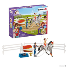 Schleich 42443 Horse Club, Mia lovastorna lovaglókészlete játékfigura