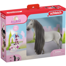 Schleich 42584 Sofia és Dusty Trakehner lova fésülhető sörénnyel játékfigura