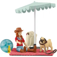 Schleich 42751 Strandolás Hannah-val és kiskutyájával játékfigura