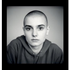  Sinead O'Connor 48 – ANDREW CATLIN idegen nyelvű könyv