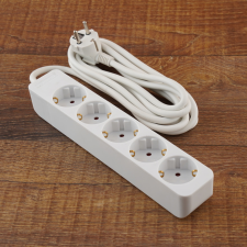 Stilo hálózati elosztó 5db aljzat, 3fm MT 3x1,5mm2 vezetékkel hosszabbító, elosztó