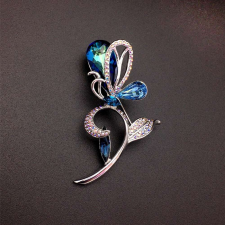 Swarovski Platinával bevont csodaszép virágszál bross kék Swarovski kristályokkal (0363.) bross