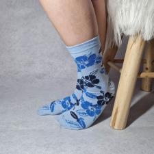 Szuntex zokni Szuntex vékony VIRÁG mintás NORMÁL szárú ZOKNI Világos kék, 35-38 női zokni