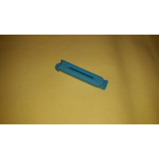  Tasak lezáró csipesz, műa., közepes (7 cm), kék, P016 konyhai eszköz