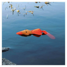  Trixie Duck Toy – vízi játék (kacsa) kutyák részére (50 cm) játék kutyáknak