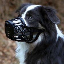 Trixie Trixie műanyag szájkosár M-L - 26cm Fekete színű szájkosár kutyáknak - Puha műanyagból készült ál... szájkosár