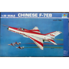 TRUMPETER 1/32 Chinese F-7E katonai repülőgép modell makett
