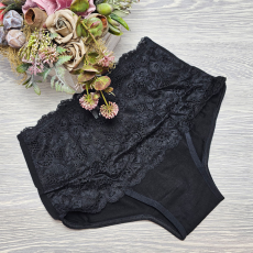 Turbó Magas derekú női alsó széles csipke díszítéssel M, Fekete